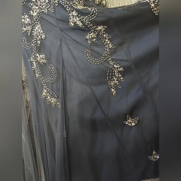 Adrianna Papell Navy and Gold Long Sleeve Gown - Picture 6 of 12